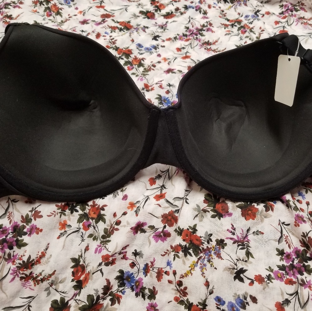 ✔SOLD✔Simply Perfect Convertible Lift Bra in Black - Picture 3 of 5